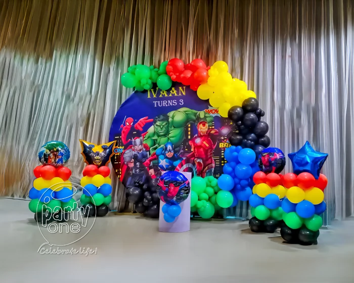 Birthday Party Decoration Services in Gurgaon for a Boy – superhero balloon backdrop by Adore Celebration